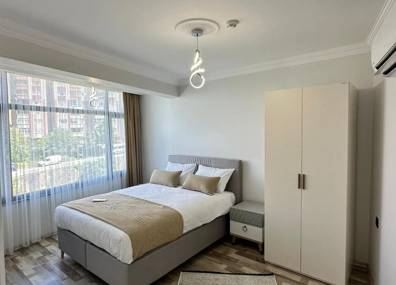 Oeztuerk Vip Apartment Pelitli